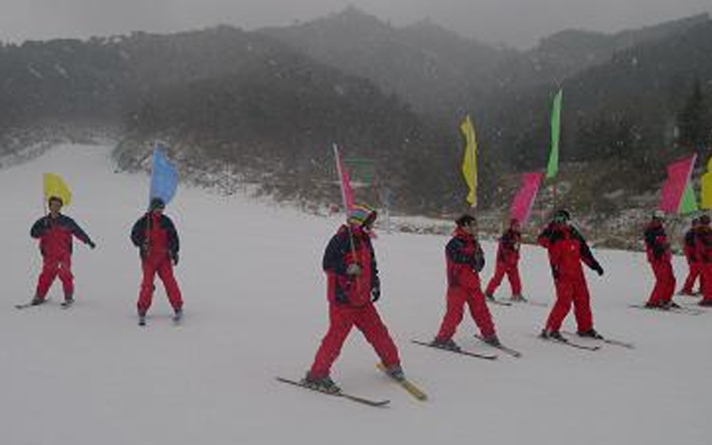 滑雪表演